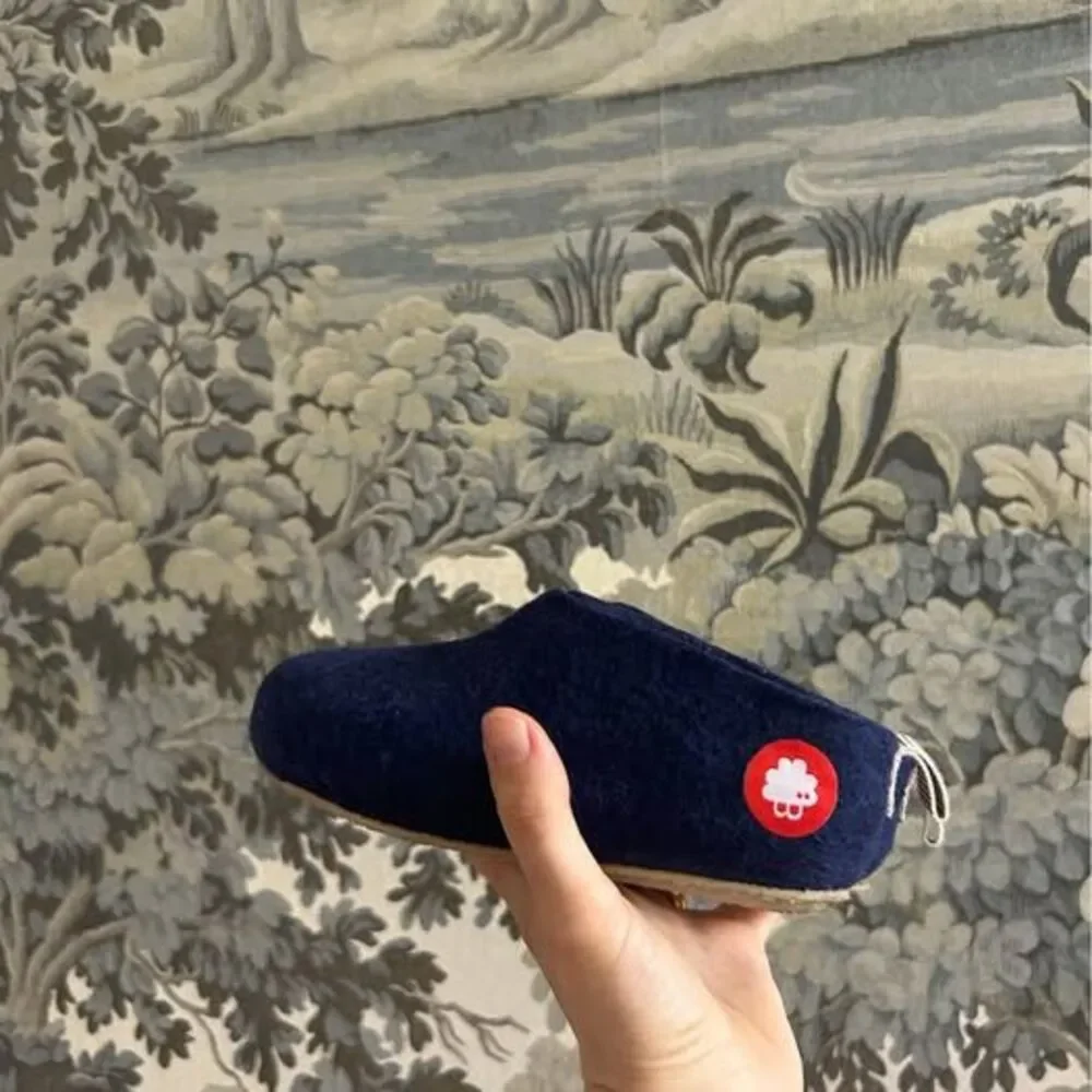 Baabuk 28 Youth Wool Slippers